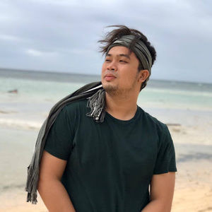 Meet your Posher, Crisologo